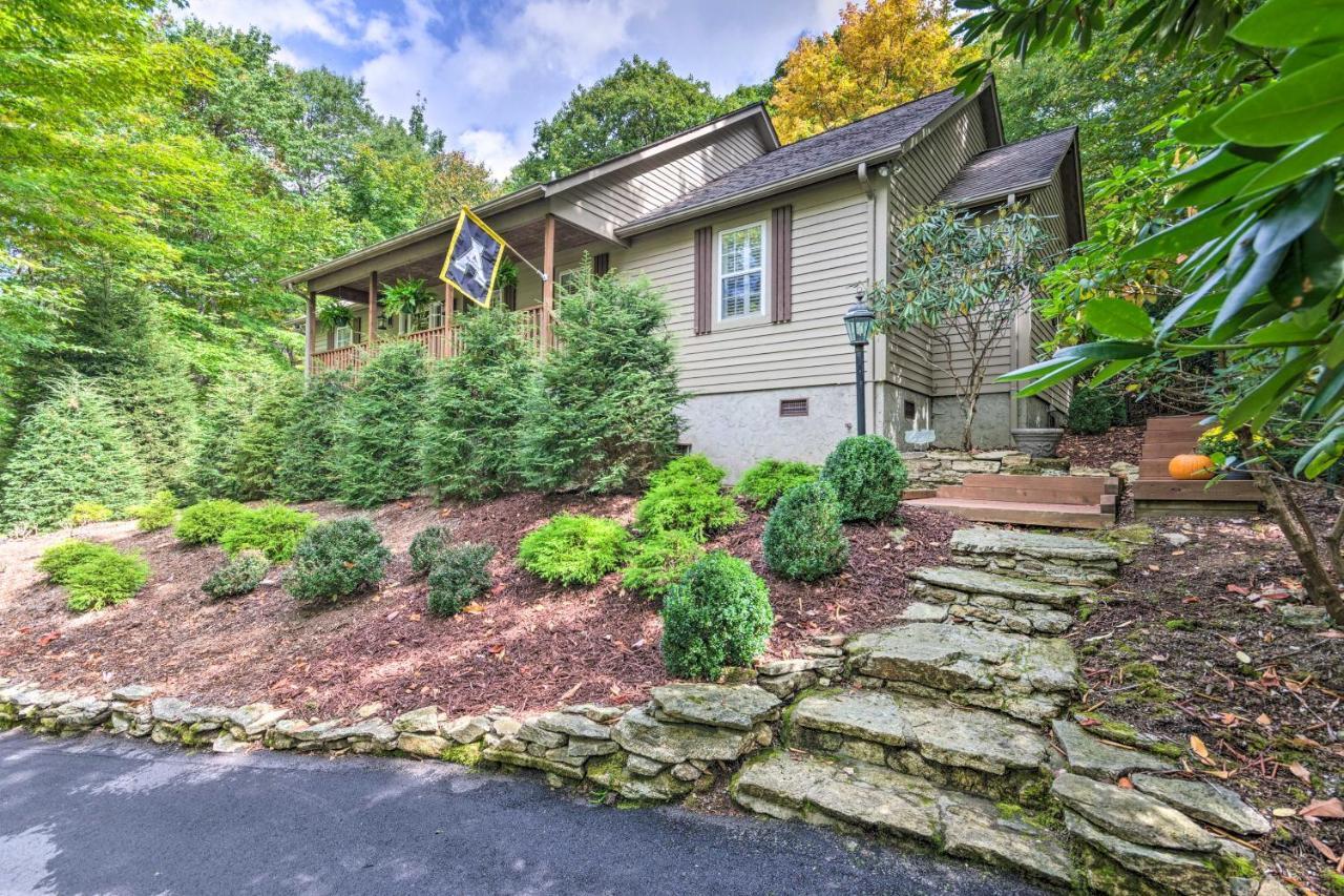 Stunning Beech Mountain Cabin With Porch And Hearth Exterior photo